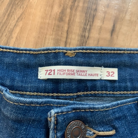 LEVI’S Highrise Skinny Jeans - Picture 3 of 4